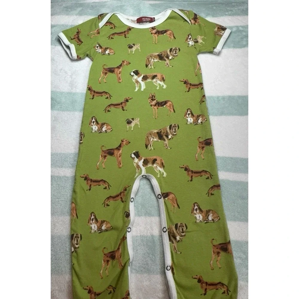 Infant toddler boys/girls size 12-18 MilkBarn one piece outfit. Great condition